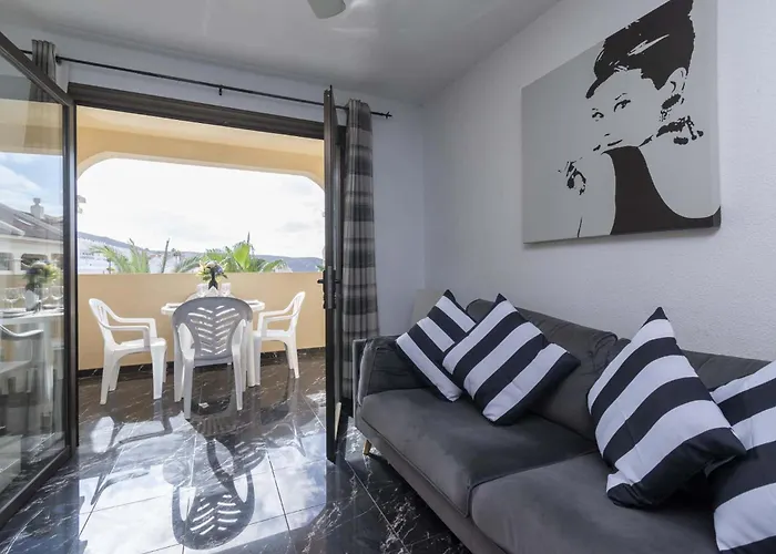 Castle Harbour 39 - Two Bed *
