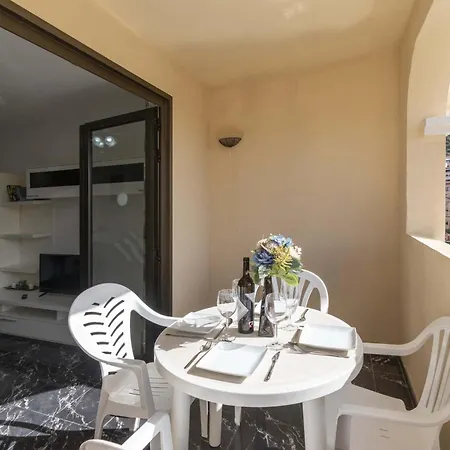 Castle Harbour 39 - Two Bed *