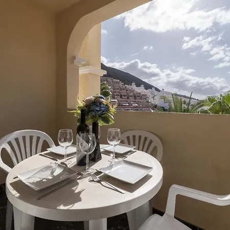 Castle Harbour 39 - Two Bed Daire *