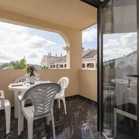 Daire Castle Harbour 39 - Two Bed *