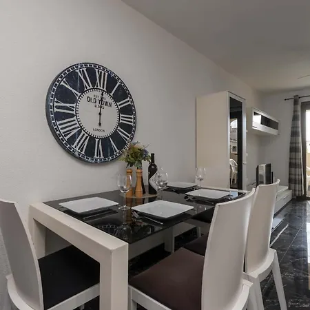 Daire Castle Harbour 39 - Two Bed *